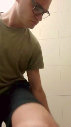 Elrusito23qw webcam model stream image