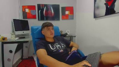liam_person_ webcam model stream image
