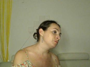 UWillMarryMyAss webcam model stream image