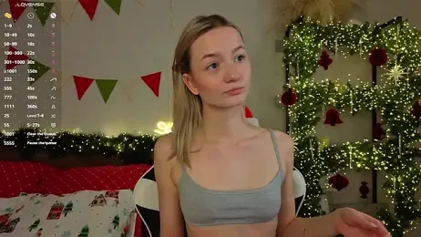 IdaValenti webcam stripchat model stream image