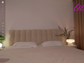 _lillilly_ webcam model stream image
