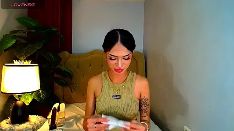 UrMassiveCockSabrinaOnTop webcam stripchat model stream image