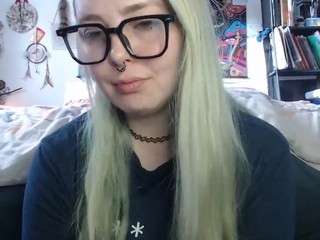 cherribomb1999 webcam model stream image