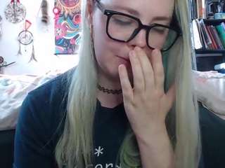 cherribomb1999 webcam model stream image