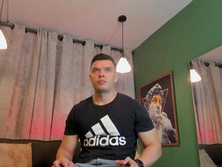Yake Tyler webcam model stream image