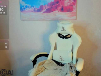 Miss-you-kiss webcam model stream image