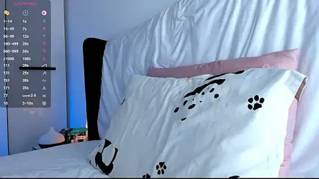 Ellamilano9 webcam model stream image