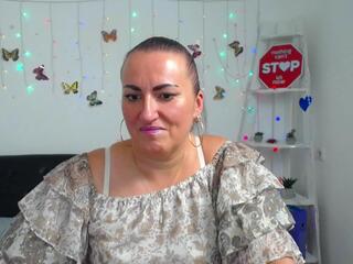 Diana Mg webcam model stream image