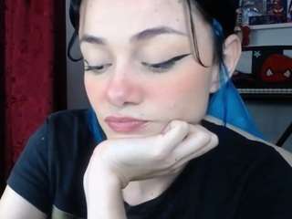 anne-white webcam model stream image