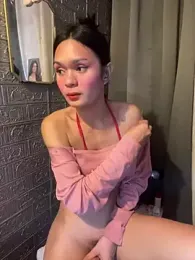 yourlovingperlita69 webcam model stream image