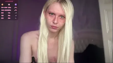 _evielle_ webcam model stream image