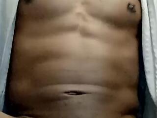 Judah Lyonz webcam model stream image