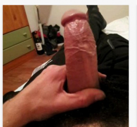 Poyon335 webcam model stream image