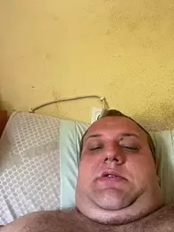 ArturoElPeque webcam model stream image