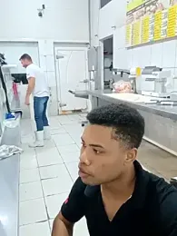 RobertoLuiz84 webcam model stream image