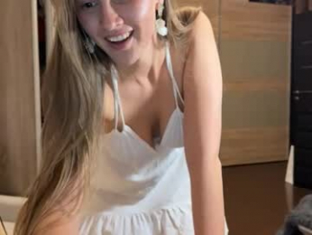 emi__ly webcam model stream image