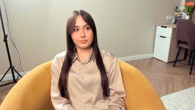 MyrtieGouzy webcam model stream image