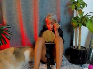 julieta-cooper webcam model stream image