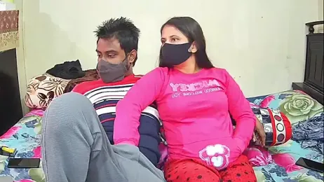 Younger_Couples webcam model stream image