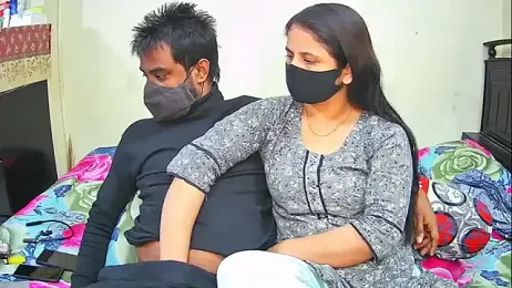 Younger_Couples webcam model stream image