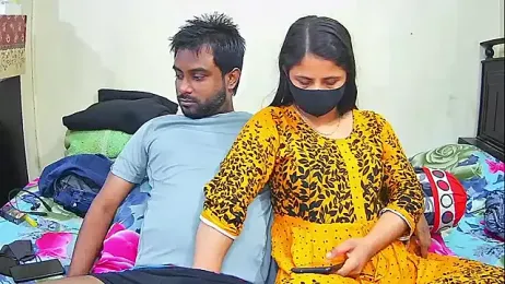 Younger_Couples webcam model stream image