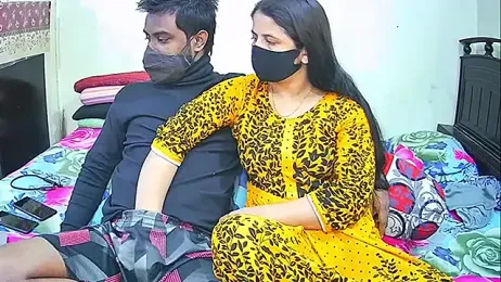 Younger_Couples webcam model stream image