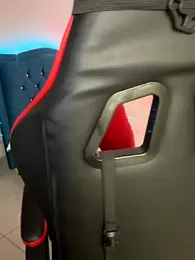 Leonarrrd_01 webcam model stream image