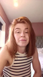 Housewife_Kirst webcam model stream image