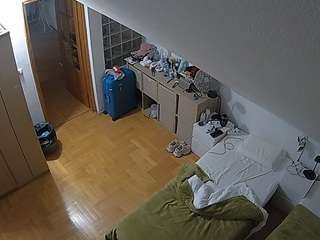 voyeurcam-julmodels-bed-7 webcam model stream image