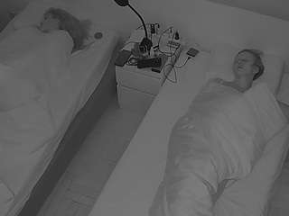 voyeurcam-julmodels-bed-7 webcam model stream image
