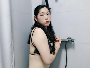 LouiseAnna webcam model stream image