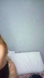 Ninadirty webcam model stream image