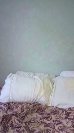 Ninadirty webcam model stream image