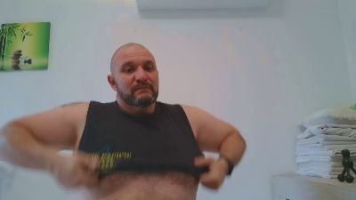 DaddyBearLive webcam model stream image