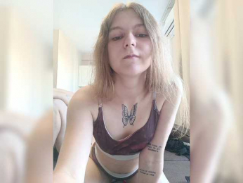 1FunnyBunny1 webcam model stream image