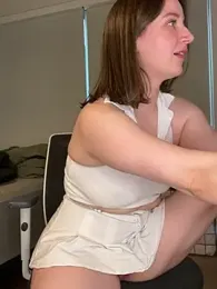 nerdynina webcam model stream image