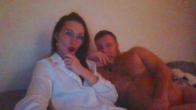 Couplev webcam model stream image