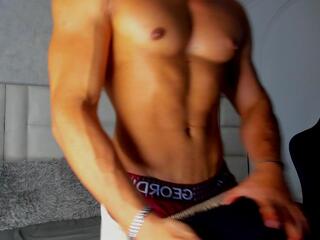 Michael Reinolds webcam model stream image