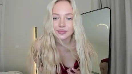 sarahphyllis webcam stripchat model stream image