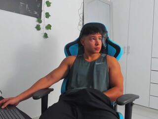 Kevin Bray webcam model stream image