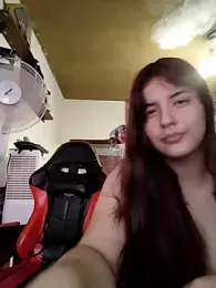 Carandrew webcam model stream image
