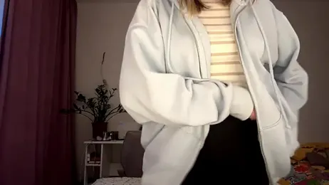 LinaMoonBlessed webcam model stream image