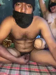 Pritu675 webcam model stream image