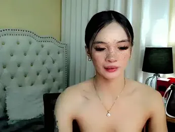 queen_lucinda webcam model stream image