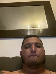 HOTB0Y18 webcam model stream image