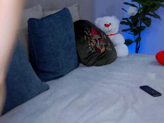 Adalinda webcam model stream image