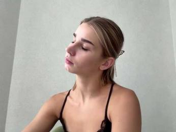 TracieSebron webcam model stream image