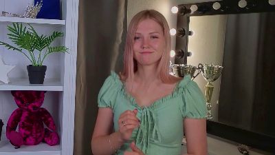LeonilaSchner webcam model stream image