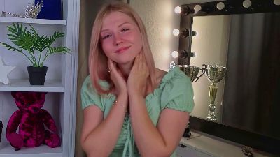 LeonilaSchner webcam model stream image