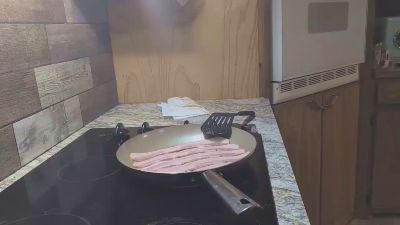 Opondestrea webcam model stream image